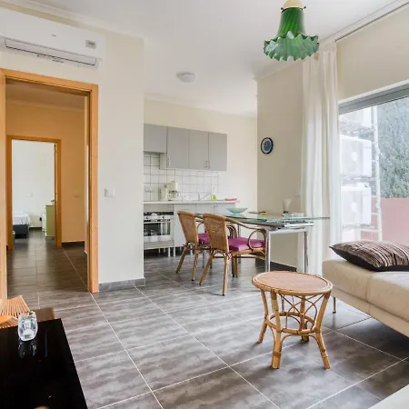 Ferienhaus Cosy In With Swimming Pool