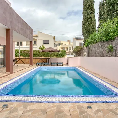 Ferienhaus Cosy In With Swimming Pool *